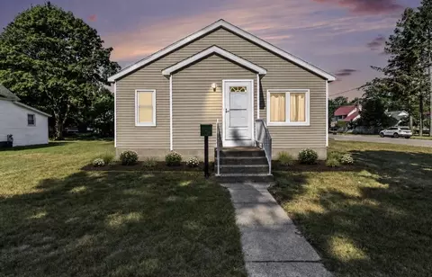 509 N Delia St, Ludington, MI 49431