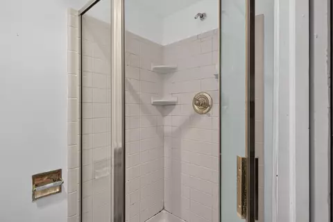 Bath - 2807 Mccain Rd, Jackson, MI 49203 photo 4 of 4