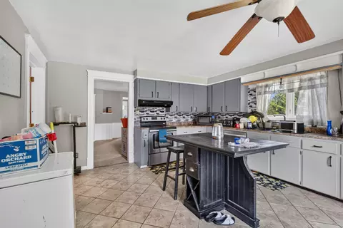 Kitchen - 2807 Mccain Rd, Jackson, MI 49203 photo 1 of 4