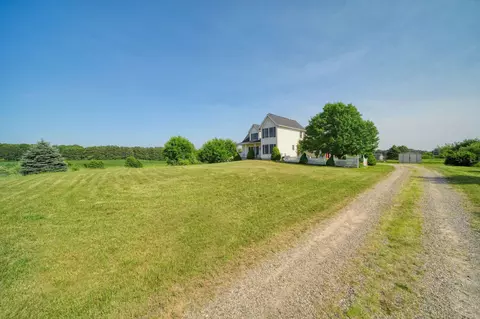Exterior - 11329 Rosemary Ln, Munith, MI 49259 photo 9 of 26
