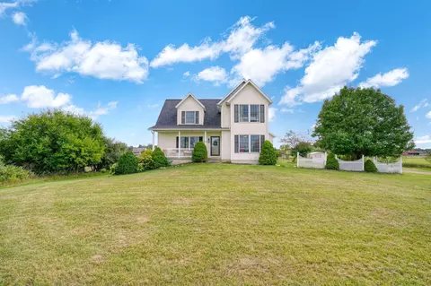 Exterior - 11329 Rosemary Ln, Munith, MI 49259 photo 2 of 26