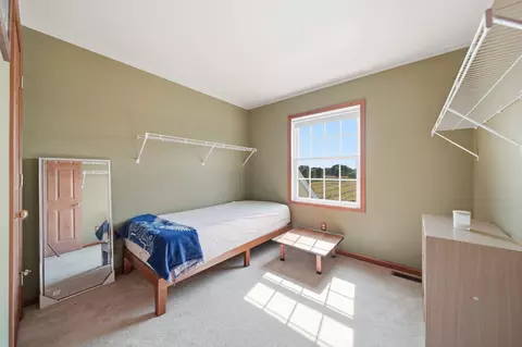 Bedroom - 11329 Rosemary Ln, Munith, MI 49259 photo 1 of 5