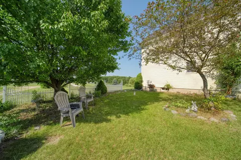 Exterior - 11329 Rosemary Ln, Munith, MI 49259 photo 11 of 26