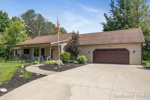 2484 Shadow Lake Ct NE, Grand Rapids, MI 49505