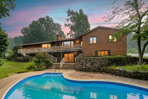 2651 S 4th St, Kalamazoo, MI 49009