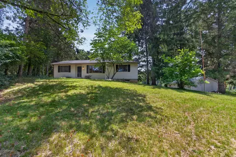 Exterior - 2367 Loomis Rd, Jackson, MI 49201 photo 8 of 11