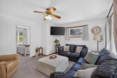 Living - 2430 Kibby Rd, Jackson, MI 49203 photo 2 of 3
