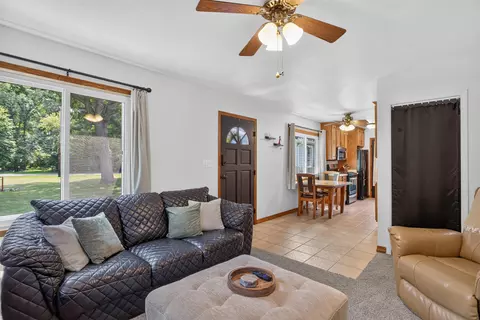 Living - 2430 Kibby Rd, Jackson, MI 49203 photo 3 of 3