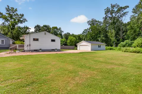 Exterior - 2430 Kibby Rd, Jackson, MI 49203 photo 4 of 7
