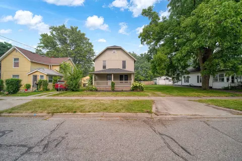 841 Bennett St, Jackson, MI 49202 photo 3