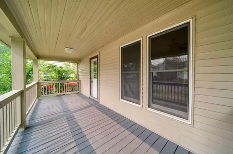 841 Bennett St, Jackson, MI 49202 photo 6