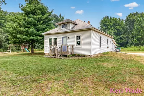 3224 E Tyler Rd, Muskegon, MI 49445
