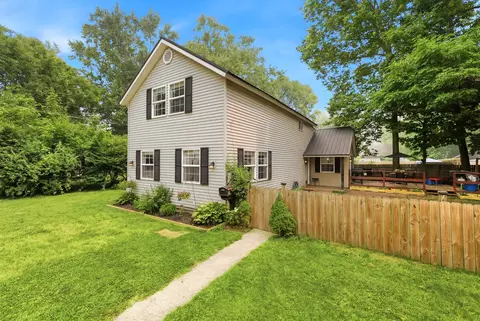 465 Green St, Constantine, MI 49042 photo 2