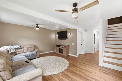 465 Green St, Constantine, MI 49042 photo 3