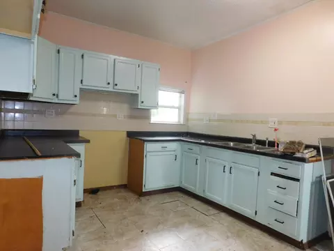 Kitchen - 700 8th St, Three Rivers, MI 49093 photo 2 of 3