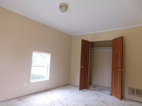 Bedroom - 700 8th St, Three Rivers, MI 49093 photo 4 of 8