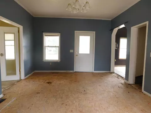 Living - 700 8th St, Three Rivers, MI 49093 photo 5 of 6