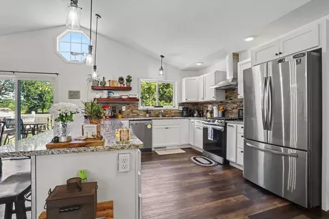 Kitchen - 27797 M-60, Mendon, MI 49072 photo 1 of 3