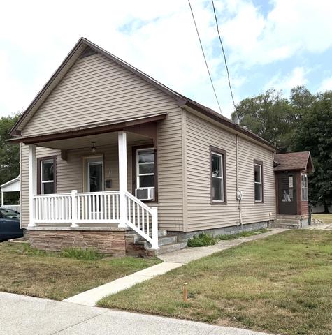 52 Iona Ave, Muskegon, MI 49442
