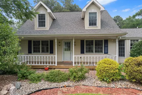 29184 Water St, Dowagiac, MI 49047