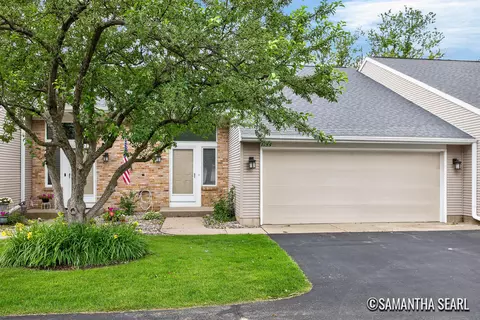 1154 Fairfield Dr, Hudsonville, MI 49426