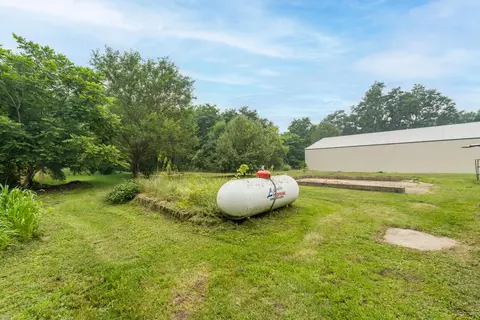 Exterior - 1011 E Copeland Rd, Montgomery, MI 49255 photo 3 of 9