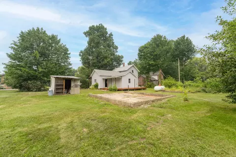 Exterior - 1011 E Copeland Rd, Montgomery, MI 49255 photo 5 of 9