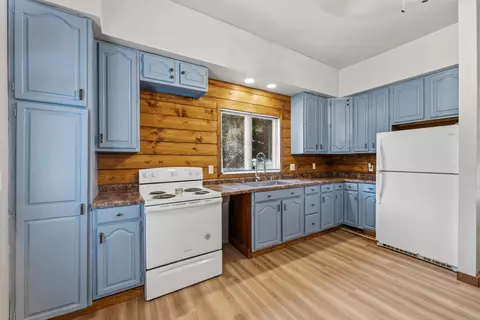 Kitchen - 1011 E Copeland Rd, Montgomery, MI 49255 photo 1 of 2