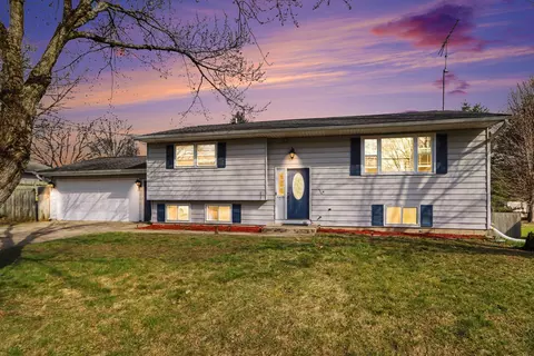 1409 Bacon Ave, Portage, MI 49002