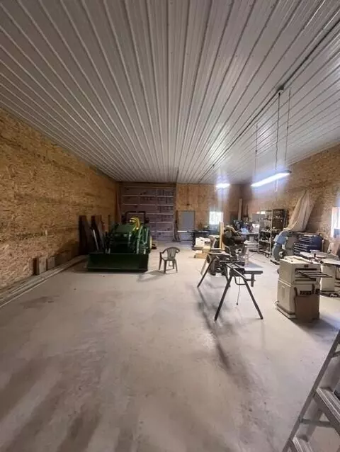 06558 37th St, Gobles, MI 49055 photo 4