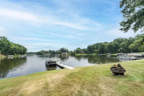 121 S Lake Doster Dr, Plainwell, MI 49080 photo 10