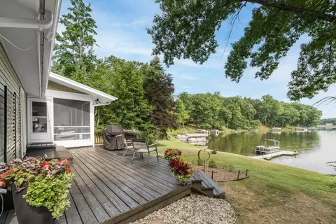 121 S Lake Doster Dr, Plainwell, MI 49080 photo 5