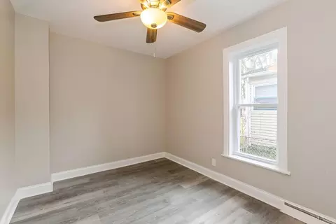 979 Lavette Ave, Benton Harbor, MI 49022 photo 12