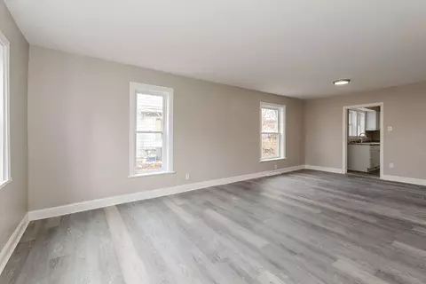 979 Lavette Ave, Benton Harbor, MI 49022 photo 7