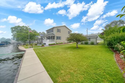 Exterior - 14 Ackerson Lake Rd, Jackson, MI 49201 photo 8 of 15
