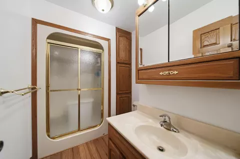 Bath - 14 Ackerson Lake Rd, Jackson, MI 49201 photo 1 of 2