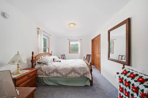 Bedroom - 14 Ackerson Lake Rd, Jackson, MI 49201 photo 1 of 6