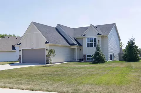 5806 Birdsong Ct SE, Grand Rapids, MI 49508