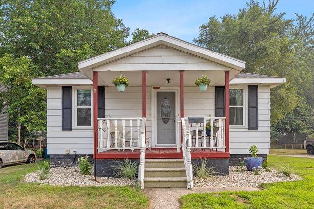 1628 Pennoyer Ave, Grand Haven, MI 49417