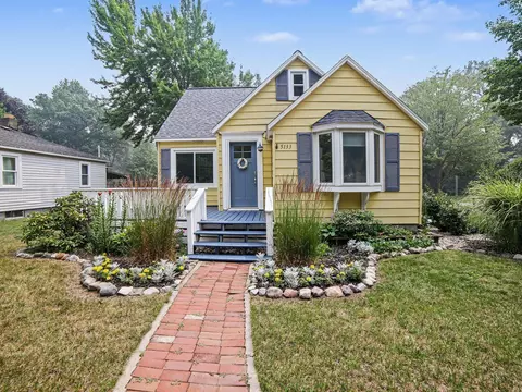 5133 Osmun St, Montague, MI 49437
