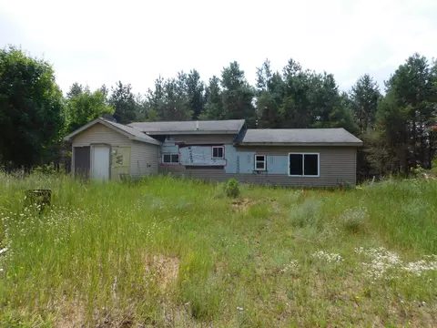 11880 Pine Cv, Kingsley, MI 49649