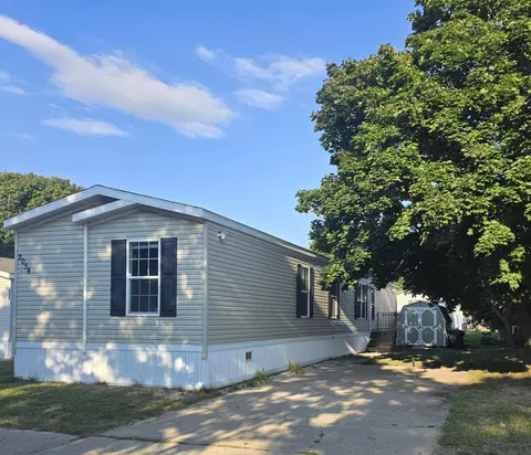 2054 Ironwood E Ct, Muskegon, MI 49442