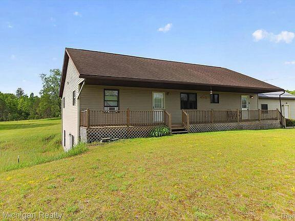 22623 11 Mile Rd, Reed City, MI 49677