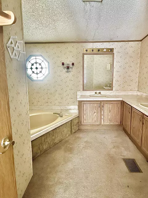 13830 Riverside Dr, Constantine, MI 49042 photo 12