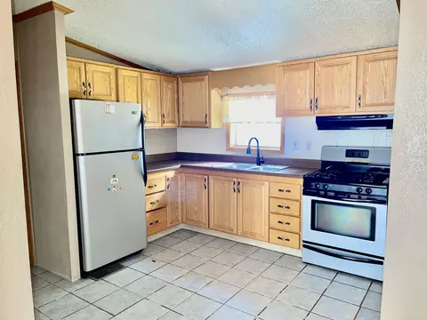 13830 Riverside Dr, Constantine, MI 49042 photo 7