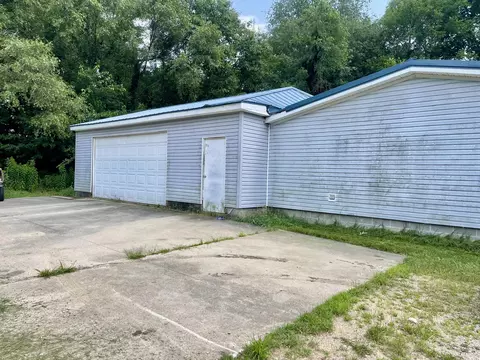 13830 Riverside Dr, Constantine, MI 49042 photo 3