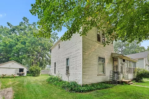 220 Cora St, Allegan, MI 49010