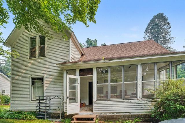 220 Cora St, Allegan, MI 49010
