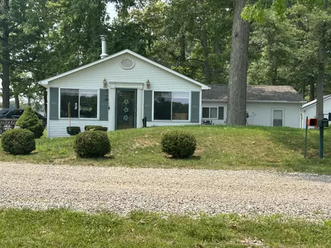 12232 Maple Hillsdale Co St, Montgomery, MI 49255 photo 1