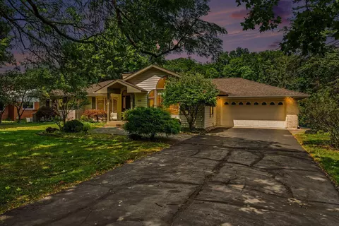 1926 Greenbriar Dr, Portage, MI 49024